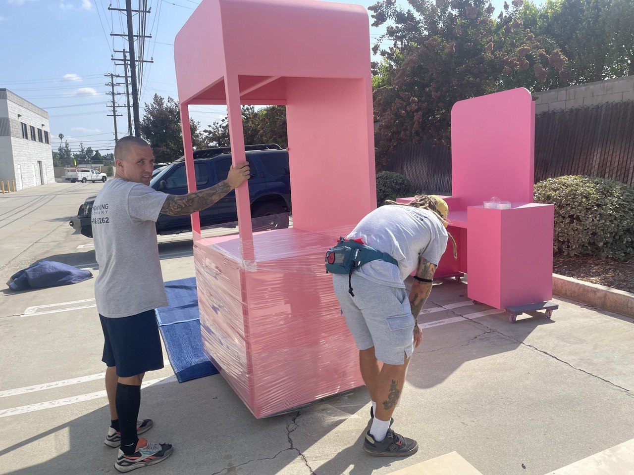 white glove moving services in Sherman Oaks