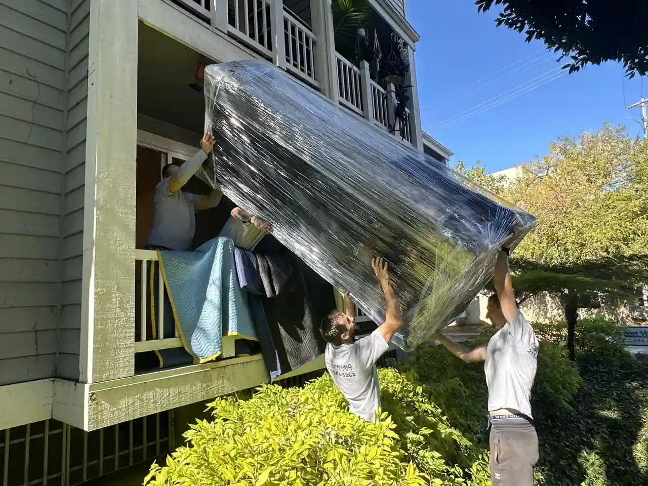 White Glove Moving Services in Hermosa Beach