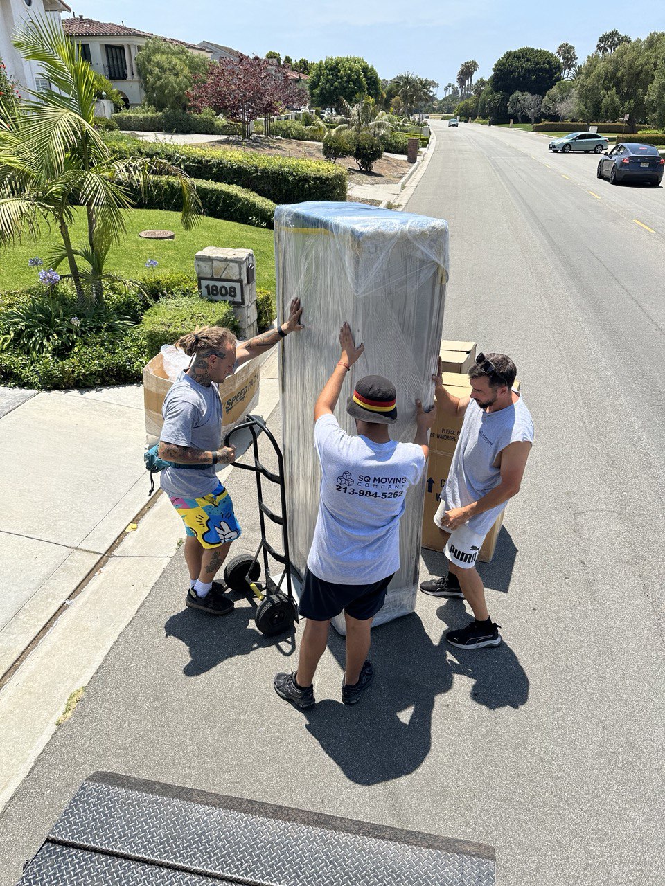 Downtown Los Angeles movers 8 White glove moving services in downtown los angeles