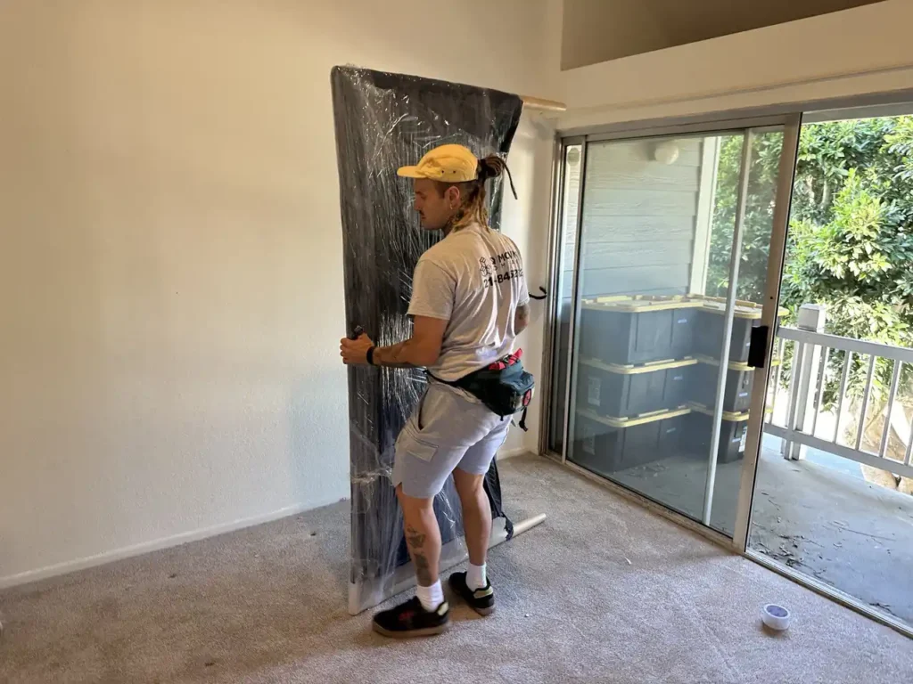white glove moving services in manhattan beach